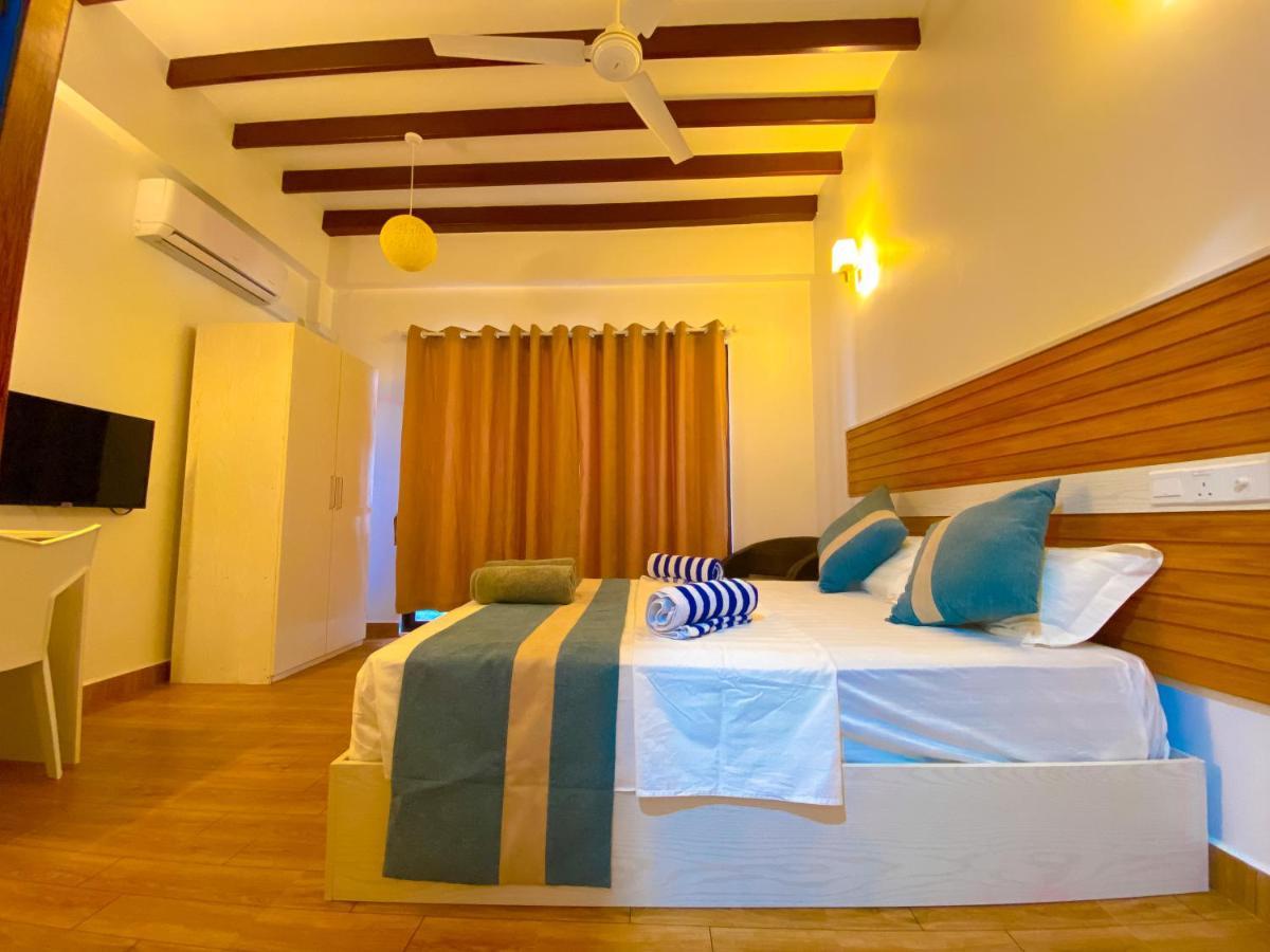 The Pearl Seaview Hotel Fulidhoo Exterior photo